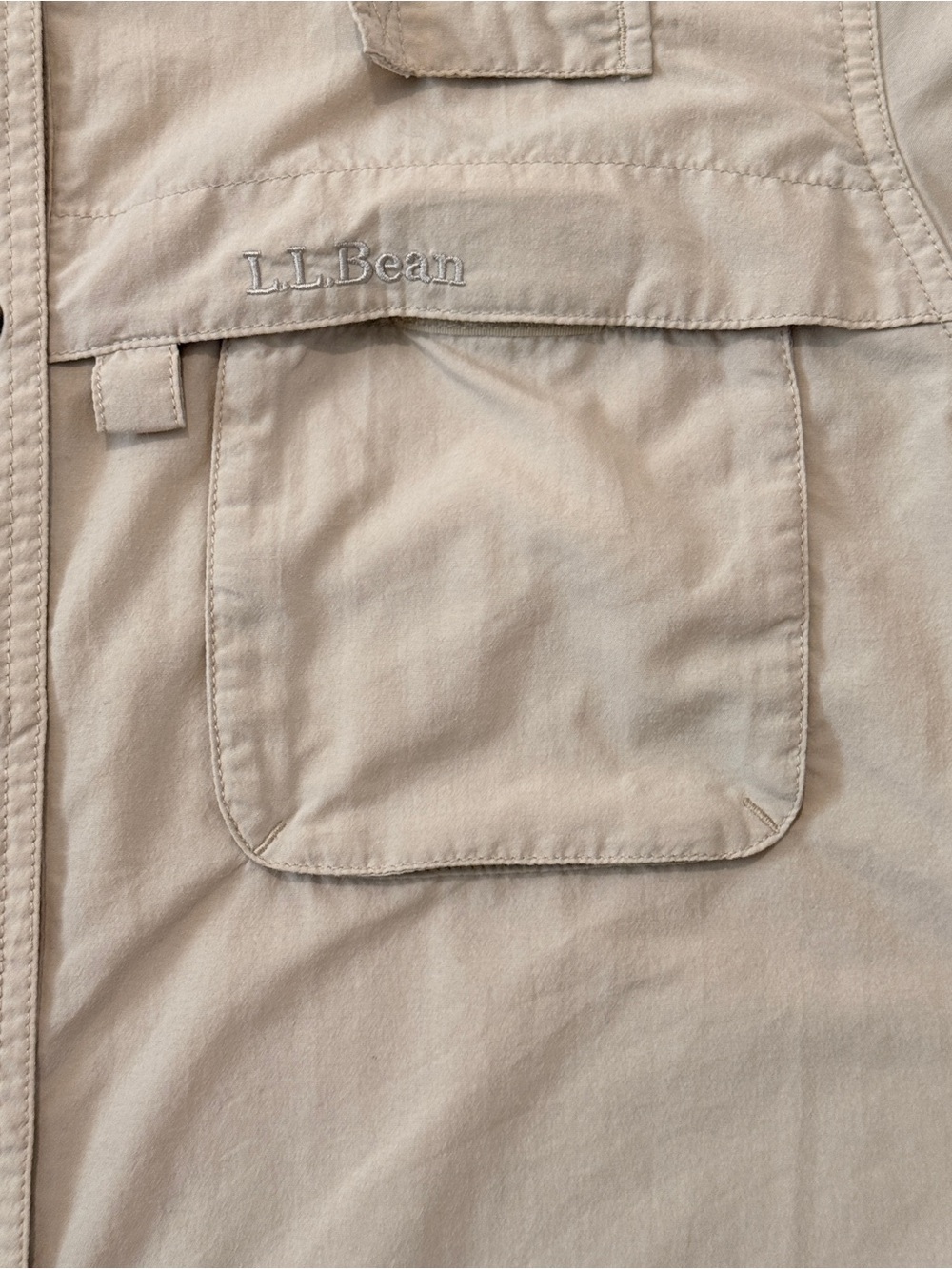 L. Bean Women's Vented Fishing Shirt L Khaki Nylon Mesh Lined - Picture 2 of 6